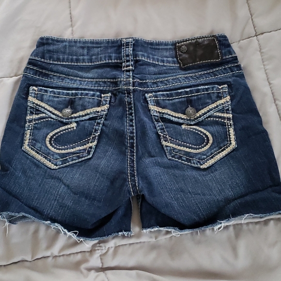 Silver Suki Cutoffs Size 26 - Picture 1 of 10